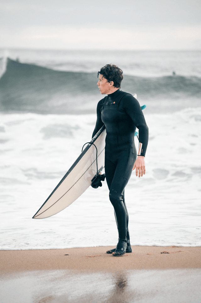 La combinaison : l'équipement injustement négligé - Saint Jacques Wetsuits