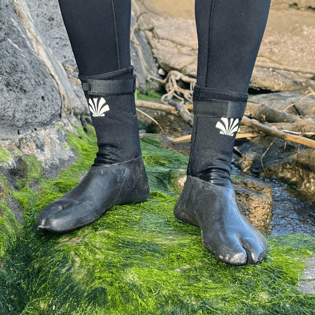 Yoshi - Chaussons de surf néoprène 4 mm pouce séparé - Saint Jacques Wetsuits