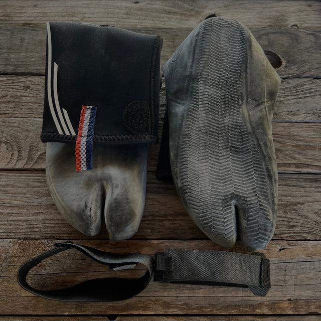 Yoshi - Chaussons de surf néoprène 4 mm pouce séparé - Saint Jacques Wetsuits