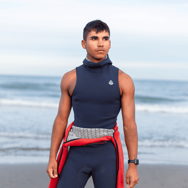 Base layer néoprène homme à cagoule, vue de face cagoule enlevée